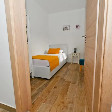 Marta Apartman