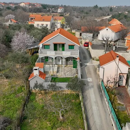 Apartman Marta *