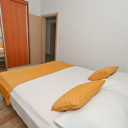 Marta Apartman
